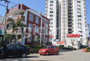 Suncity blocks HUDA road for new project